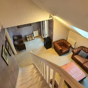 https://charmant-duplex-face-au-lac.hotels-rhonealpes.com